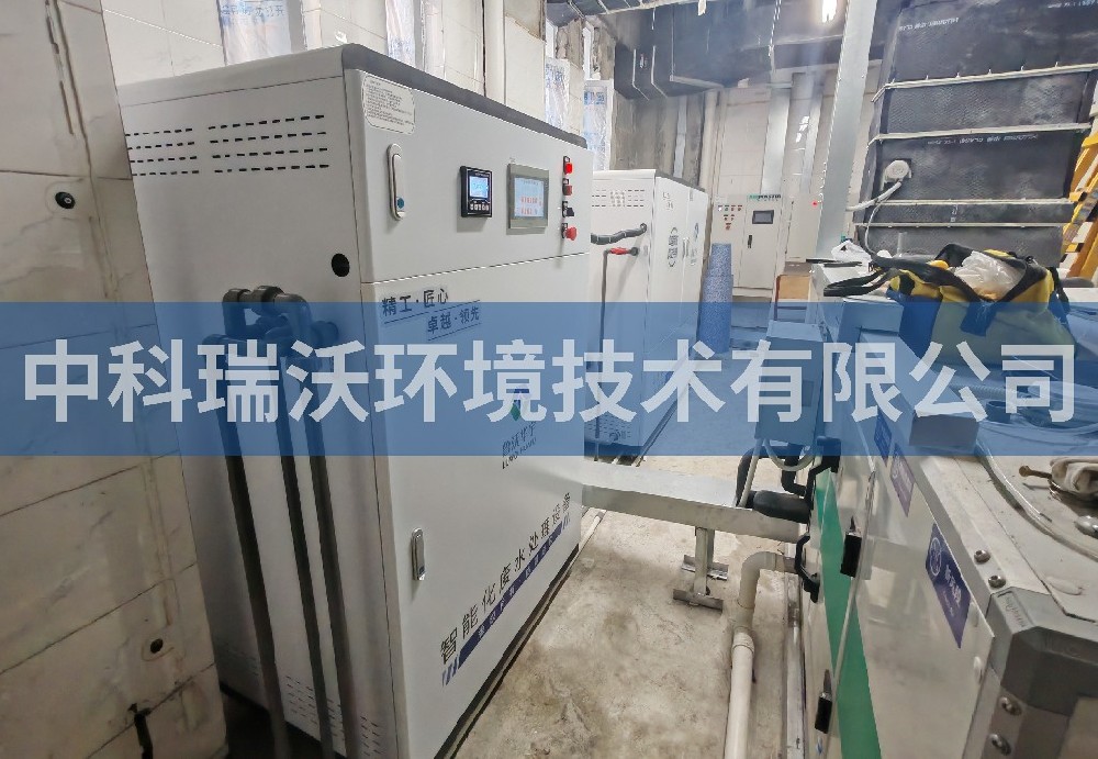 湖北省武漢市某大學醫(yī)學部污水處理設備